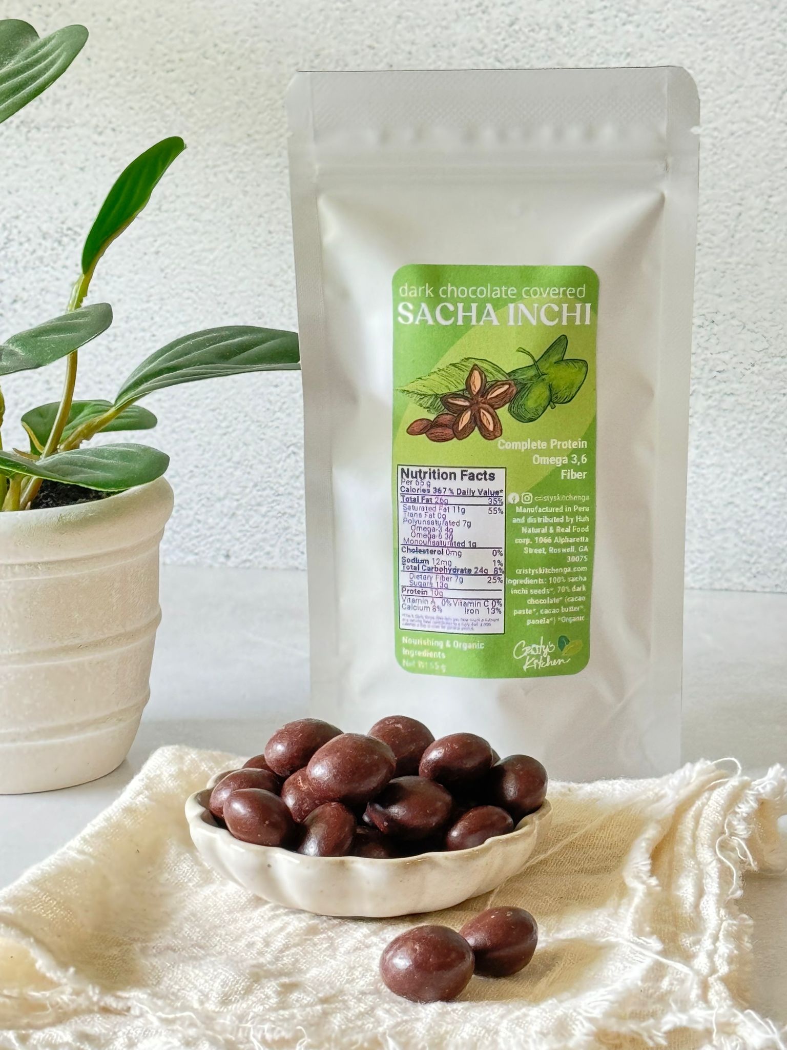 Sacha Inchi covered with dark chocolate (65 g) – Cristy's Kitchen